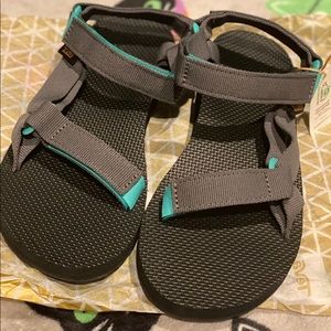 NWT TEVA Women's Original Universal Sandals